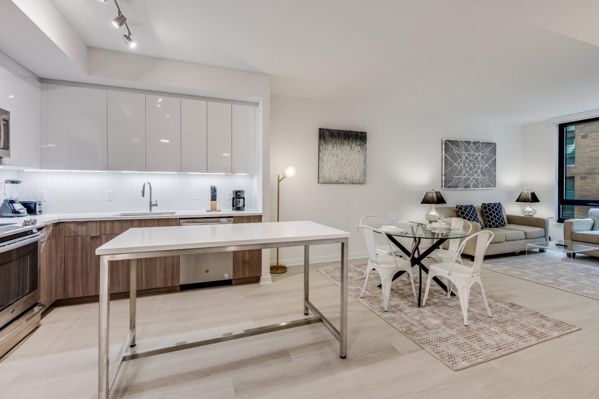 Global Luxury At Capitol Hill Hotel